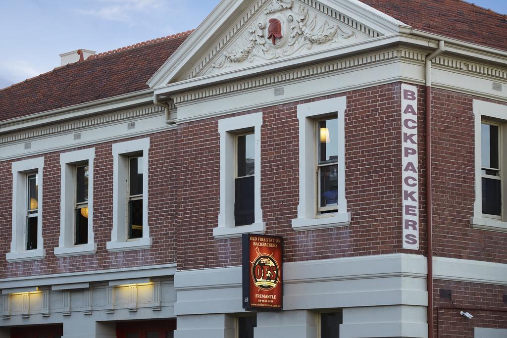 Old Fire Station Backpackers Hostel Perth Exterior photo
