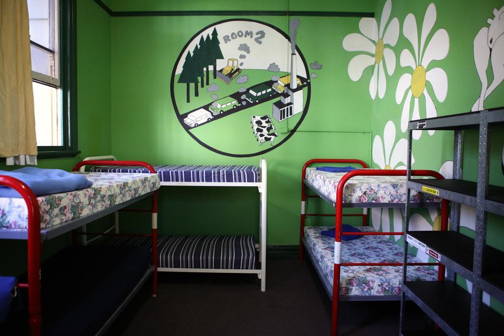 Old Fire Station Backpackers Hostel Perth Exterior photo
