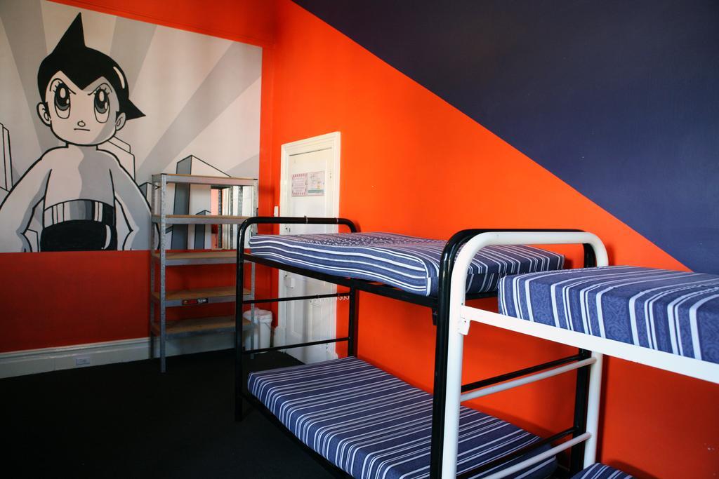 Old Fire Station Backpackers Hostel Perth Exterior photo